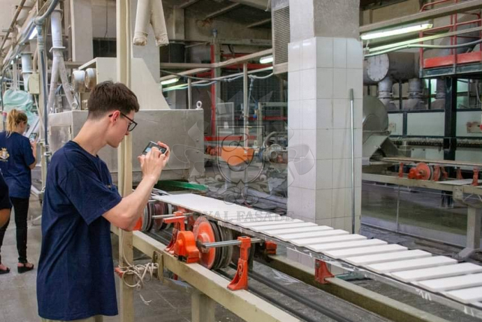 Современная линия производства клинкерной плитки с цифровой печатью